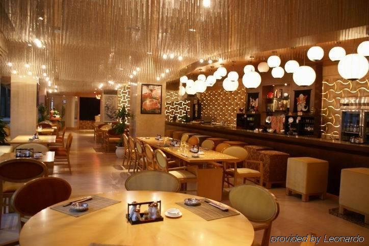 New Century Grand Hotel Kaifeng Restaurant photo